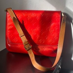 Louis Vuitton Thompson Street Shoulder Bag